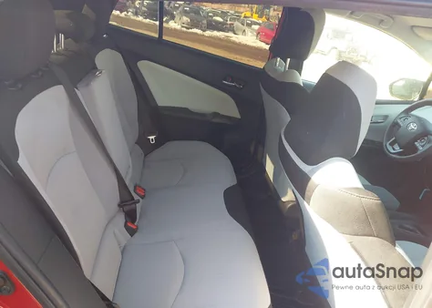 2021 Toyota Prius L Eco z USA, uszkodzony, nr VIN JTDKAMFU6M3147869